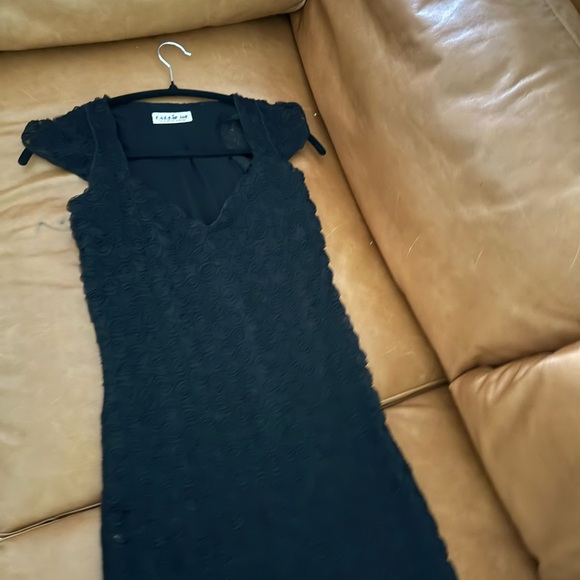 Carrie me designer dress good condition - Picture 5 of 8